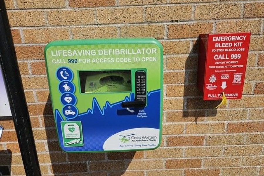 BPAA supplies 10 Emergency bleed kits in the Greater Bristol Area